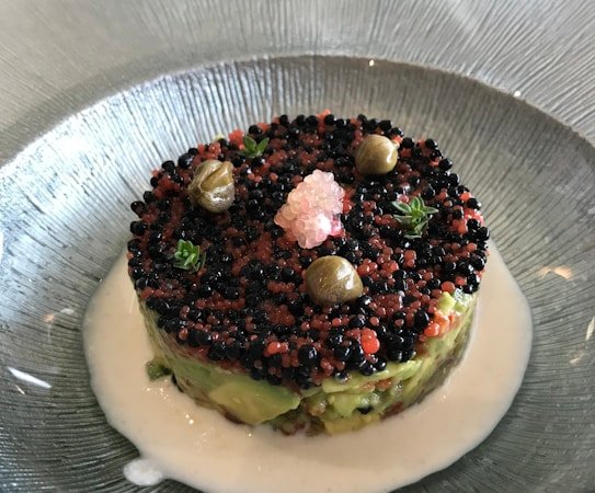 photo-1683758452800-71e827a89ef3